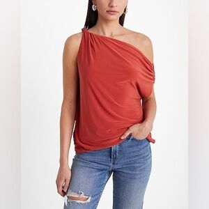 Express Relaxed Twisted Asymmetrical One Shoulder Top in XL
